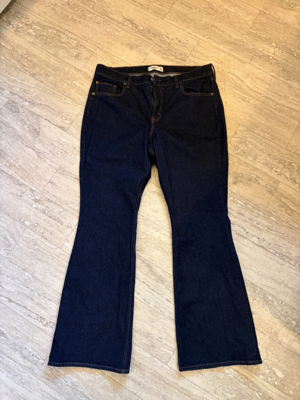 Abercrombie & Fitch Dark High Rise Bootcut women’s jeans size 34 Long